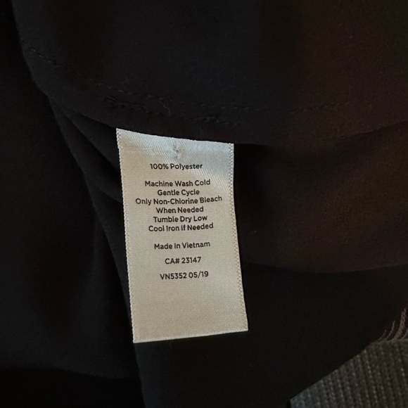 Talbots long sleeve button up tie collar size small - Picture 4 of 4